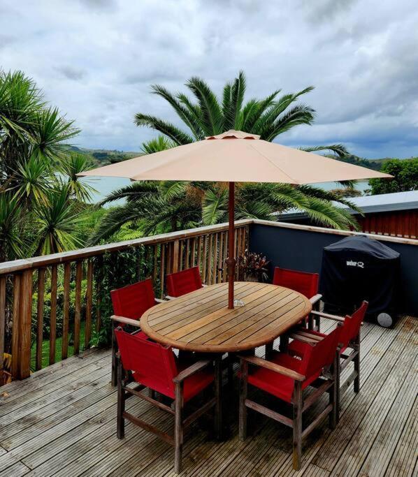 Orca Lodge Raglan Exteriér fotografie
